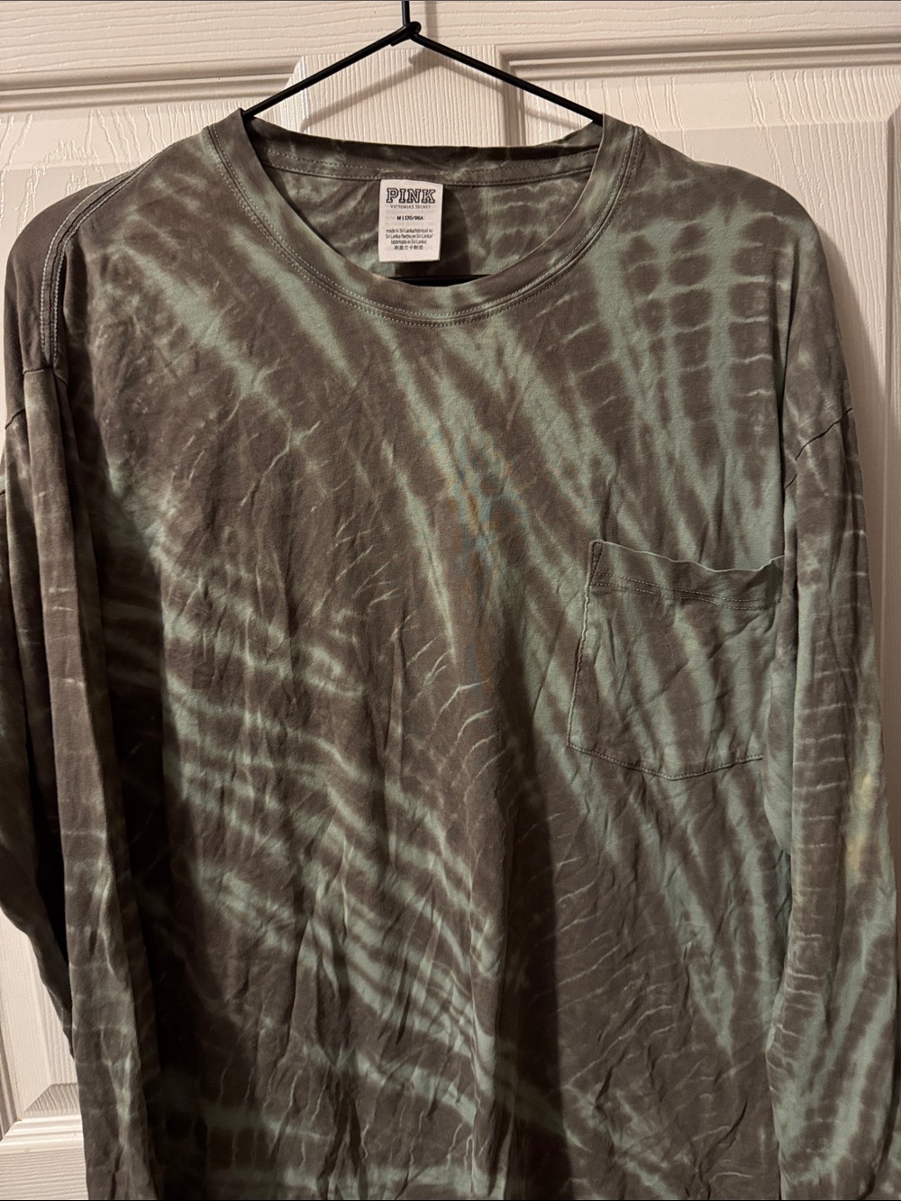 PINK Victoria's Secret Olive Green Tie-Dye Long Sleeve Pocket Tee